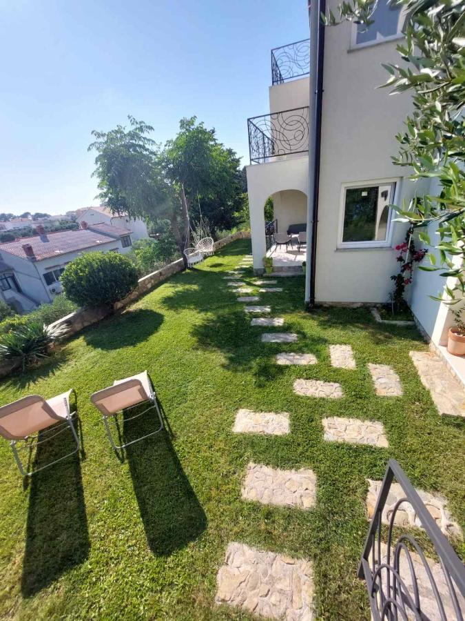 Apartment Mia 2 Banjol Exterior photo