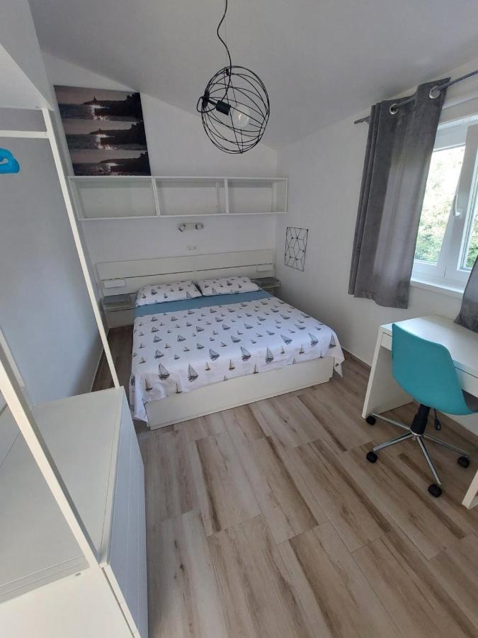 Apartment Mia 2 Banjol Exterior photo